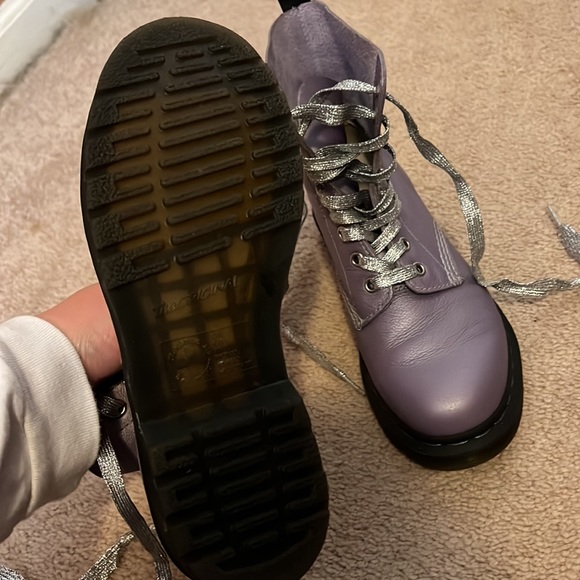 1460 Pastel Lavender Pascal Boot - Picture 3 of 5